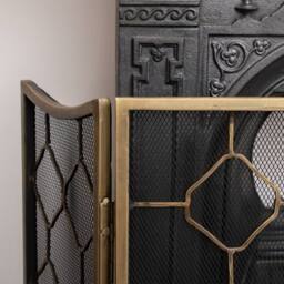 Melody Maison Antique Gold Geometric Detailed Metal Fire Screen - 106cm X 62.5cm - Size: 106 cm X 62.5 cm - thumbnail 6