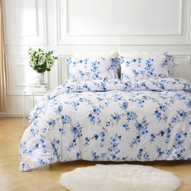Portfolio Home Sakura Blossom Floral Duvet Cover Set With Pillow Case Bed Linen in White - Size: Double - image 1