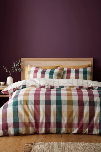 Catherine Lansfield 'Autumn Check' Reversible Duvet Cover Set - Size: King - image 1