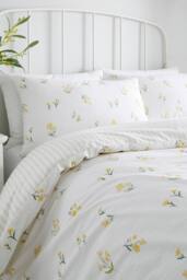 Dreams & Drapes 'Ditsy Floral Seersucker' Textured Duvet Cover Set in Yellow - Size: Single - thumbnail 2