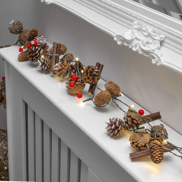 Globrite 1.5M Pre-Lit Christmas Garland w/ 20 Warm White LEDs - Battery-Powered - image 1