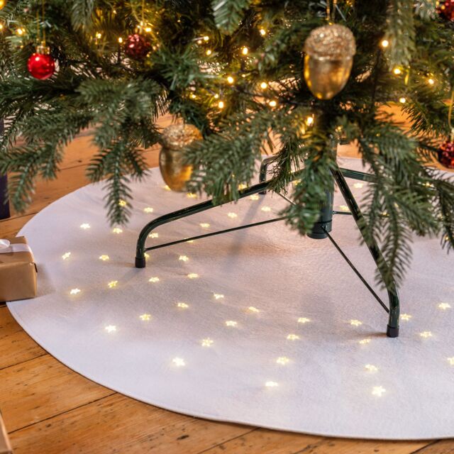 Christow Christmas Tree Mat Felt Floor Protector Light Up LED Stars Battery Operated 98cm in White - image 1