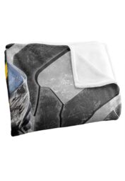 Suicide Squad LOGOVISION :Kill The Justice League, 152x127 cm King Shark Silk Touch Blanket in White - thumbnail 3