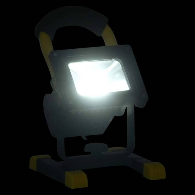 Berkfield Home Rechargeable LED Spotlight with Handle 30 W Cold White in Black - image 1