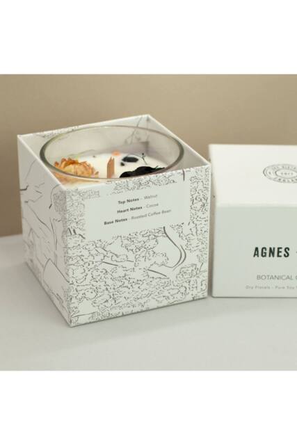 KDMD Lakeland Mocha Botanical Soy Wax Candle 350g in White - image 1