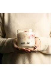 KDMD Lakeland Mocha Botanical Soy Wax Candle 350g in White - thumbnail 8