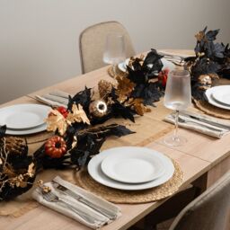 Scottish Everlastings Ltd 150cm Premium Garland Black / Gold