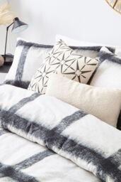 The Linen Yard Mohair Check Textured Effect Duvet Cover Set - Size: Single - thumbnail 3
