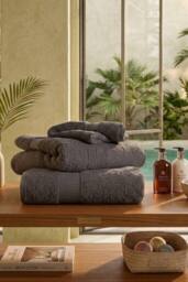 Dyzi Supersoft Absorbent Egyptian Cotton Bathroom Towels 550GSM in Charcoal - Size: Bath Sheet - thumbnail 1