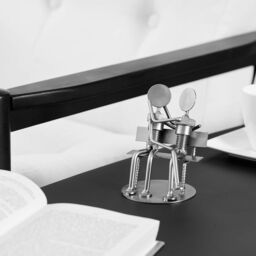 Novecrafto Nut & Bolt Sweethearts Sculpture Iron Figurine - Romantic Gift in Silver - thumbnail 2
