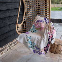 Benjamin Tate Design Beautiful Reath Blanket in Natural - Size: 120 cm x 150 cm - thumbnail 4