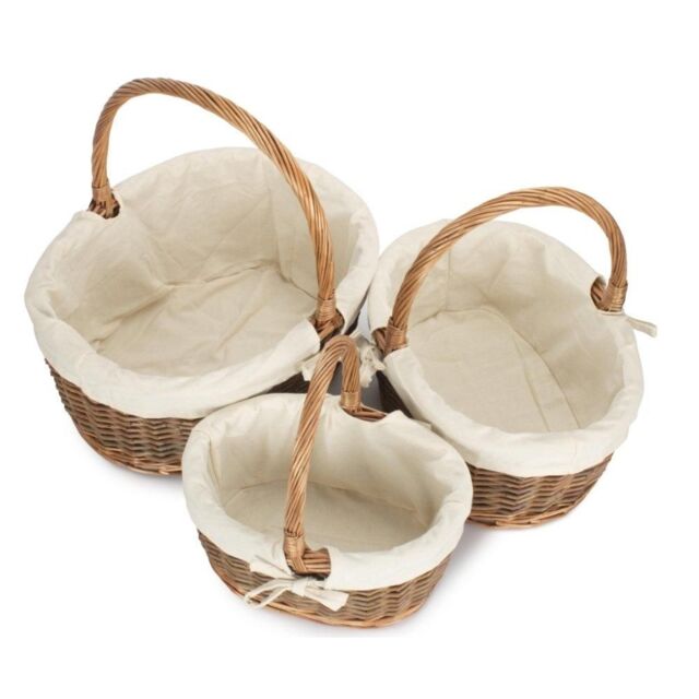 Red Hamper Oval Unpeeled Willow Shopping Basket With White Lining in Brown - Size: Large - image 1