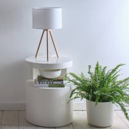 K LIVING Erice Wooden Tripod Table Lamp in Natural