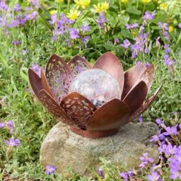 Marco Paul 27cm Bronze Metal Flower Garden Solar Ornament with Crackle Glass Ball - thumbnail 2