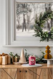 Yankee Candle Women's Signature Large Jar Santa On Skis - thumbnail 3