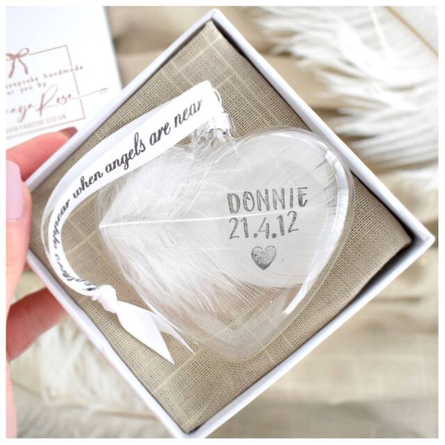 Amaya Rose Ltd Personalised Feather Bauble. Christmas Tree Decoration Keepsake in Clear - image 1