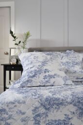 The Lyndon Company Toile de Jouy Square 45cm x 45cm Filled Cushion in Blue - Size: 45 cm x 45 cm - thumbnail 1