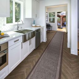 runrug Hallway Carpet Runner Rug - Hardwearing & Durable, 7mm - 'Inca' in Brown - Size: 66 cm x 210 cm - thumbnail 4
