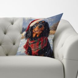 Warren Reed - Designer Snowy Christmas Gordon Setter Cushion in Brown - Size: 60 cm x 60 cm - thumbnail 3