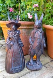 Inspirational Gifting Mr & Mrs Rabbit Sculpture Garden Ornament in Bronze - thumbnail 7