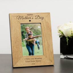Uniqueful Women's Personalised Happy Mothers Day Wood Picture Frame 6x4 for Mum in Brown - thumbnail 3