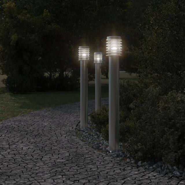 Berkfield Home Outdoor Floor Lamp with Outlet Silver 110cm Stainless Steel - image 1