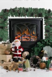 Groundlevel Festive Christmas Garland with Pine Cones in Green