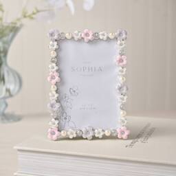 "Sophia Classic Collection Classic Daisy 3.5"" x 5"" Frame - Pastel in White" - thumbnail 1