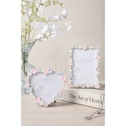 "Sophia Classic Collection Classic Daisy 3.5"" x 5"" Frame - Pastel in White" - thumbnail 5