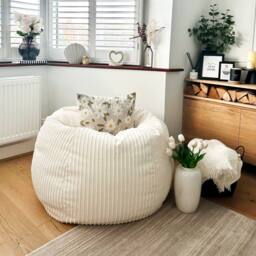 rucomfy Beanbags rucomfy Jumbo Cord Slouchbag - Indoor Classic Bean Bag for Adults in Ivory - thumbnail 1