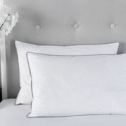 Snug City Microfibre Pillow Pair Feels Like Down Luxury Premium Soft Touch in White - thumbnail 4