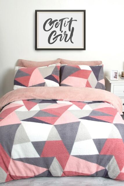 OHS Shapes Teddy Duvet Cover Pillowcase Bedding Set in Light Pink - Size: Double - image 1