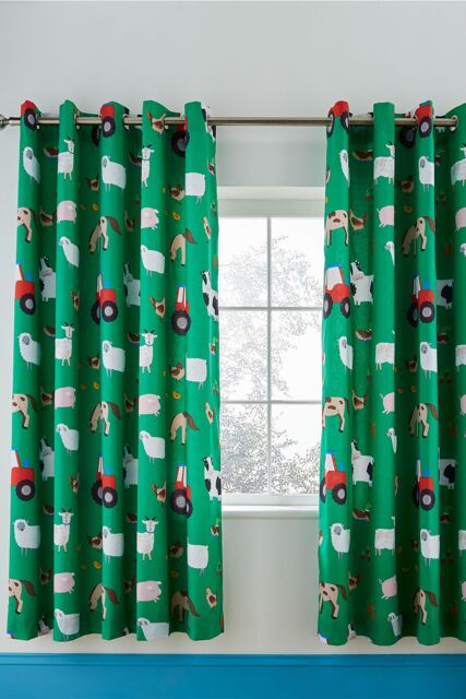 Catherine Lansfield 'Farmyard Animal' Eyelet Curtains in Green - Size: 168 cm width x 183 cm drop - image 1