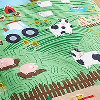 Catherine Lansfield 'Farmyard Animal' Eyelet Curtains in Green - Size: 168 cm width x 183 cm drop - thumbnail 3
