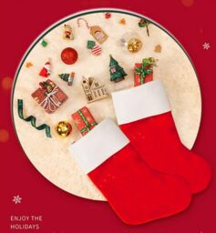 Obasyhig Felt Christmas Tree Ornament Sock in Green - Size: 8 Pack - thumbnail 1