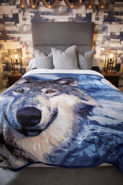 Snug City Wolves Print Fleece Blanket Animal Throw, Soft Warm Cosy Blanket Throw - Size: 150 cm × 200 cm - image 1