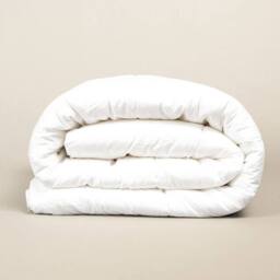Voltico Easy Care Corovin Duvet 10.5 Tog - King Size in White - thumbnail 4
