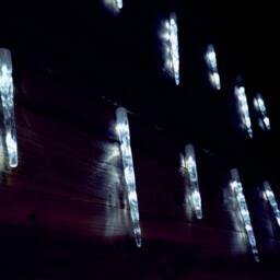 Samuel Alexander 6.9m Icicle Christmas Chaser Lights with 72 Cool White LEDs - thumbnail 1