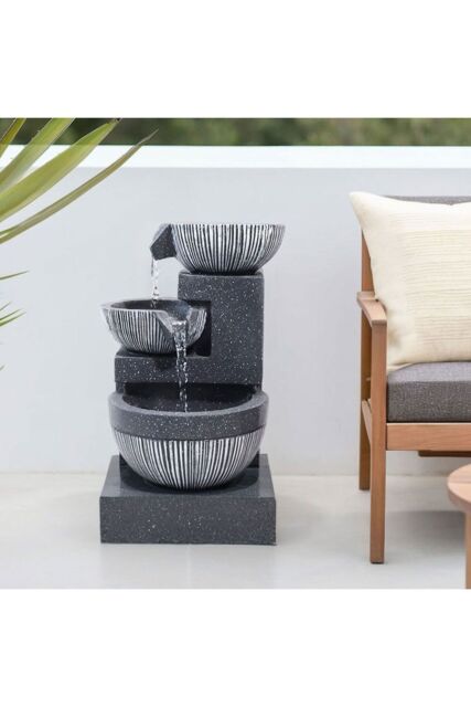H&O Direct Outdoor Water Fountain Rockery Decoration Solar Powered in Natural