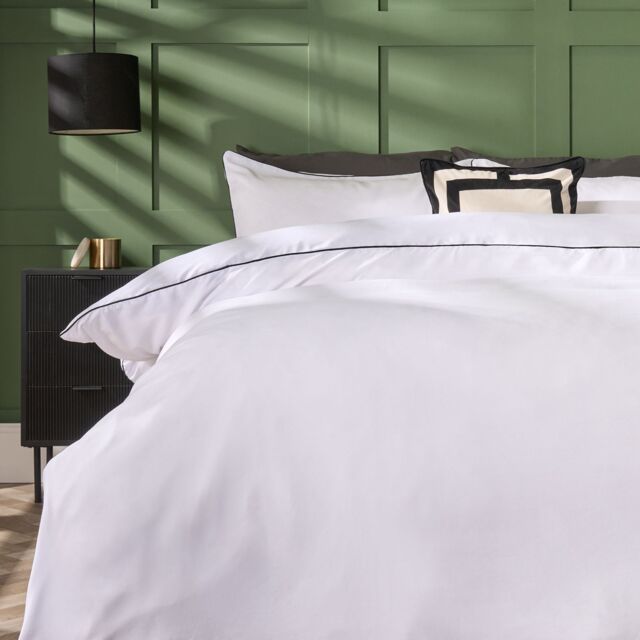 OHS Piped Edge Bedding Set Soft Duvet Cover with Pillowcase in White - Size: Double - image 1