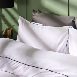 OHS Piped Edge Bedding Set Soft Duvet Cover with Pillowcase in White - Size: Double - thumbnail 2