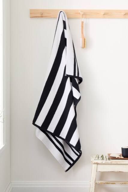 Bianca 'Reversible Stripe' Cotton Jacquard Bath Towel in Black - image 1