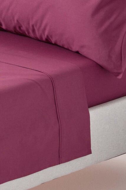 Homescapes Egyptian Cotton Flat Sheet 200 Thread Count in Plum - Size: Double Flat - image 1