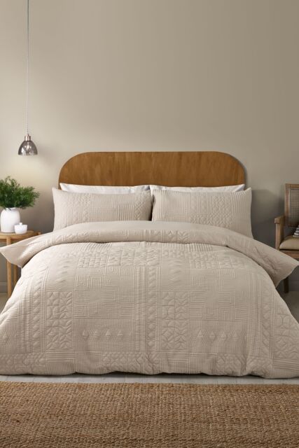 Catherine Lansfield 'Folkstone Geo' Duvet Cover Set in Natural - Size: Single - image 1