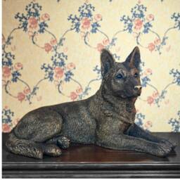Animal Crackers German Shepherd Dog Figurine, Leonardo Reflections, Gift Boxed in Bronze - thumbnail 9