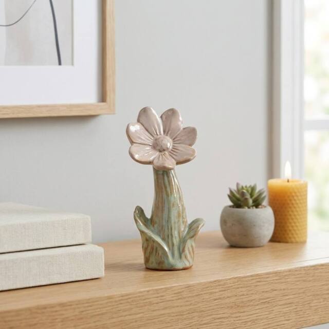 Garden Greatness Standing Pink Flower Ornament - Size: 1 Pack
