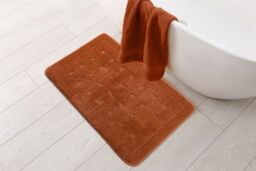 New Edge Blinds Shades Collection Bath Mat in Orange - Size: 45 cm width x 75 cm drop