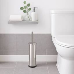 Harbour Housewares Round Toilet Brush & Holder - Cleaning Brush Set with Non Slip Base in Silver - thumbnail 6