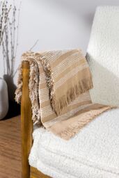 HOEM Jour Bouclé Yarn Woven Fringed Throw in Beige - Size: 130 cm x 180 cm