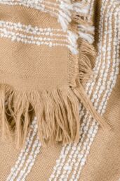 HOEM Jour Bouclé Yarn Woven Fringed Throw in Beige - Size: 130 cm x 180 cm - thumbnail 3